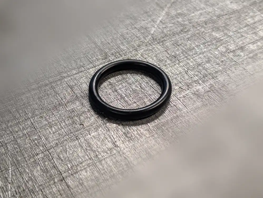 O-renkaat ja tiivisterenkaat vakio- ja erikois mitoilla Vaasa